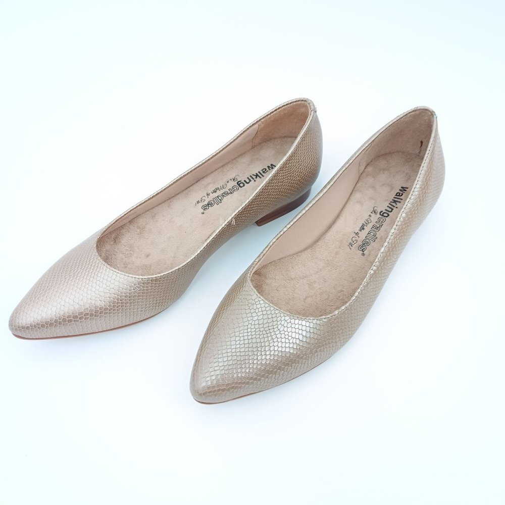 WALKING CRADLES REECE WOMENS POINTY FLATS SIZE 6.5M SNAKESKIN LEATHER